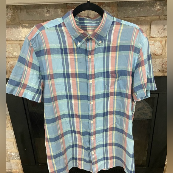 St. John’s Bay medium button down - Picture 1 of 3